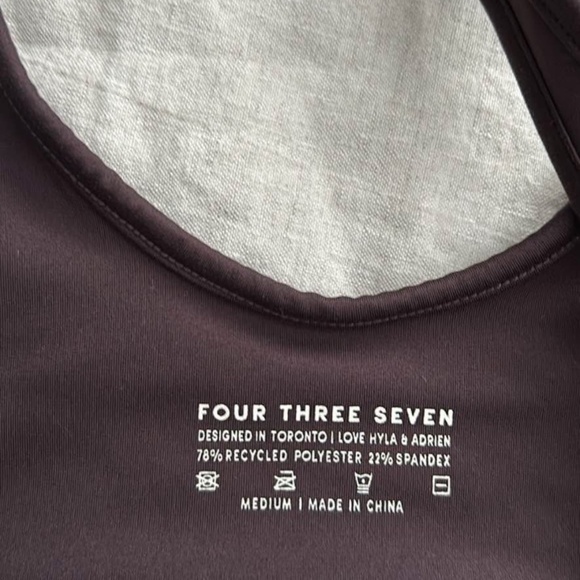 437 Sports Bra - Picture 2 of 2